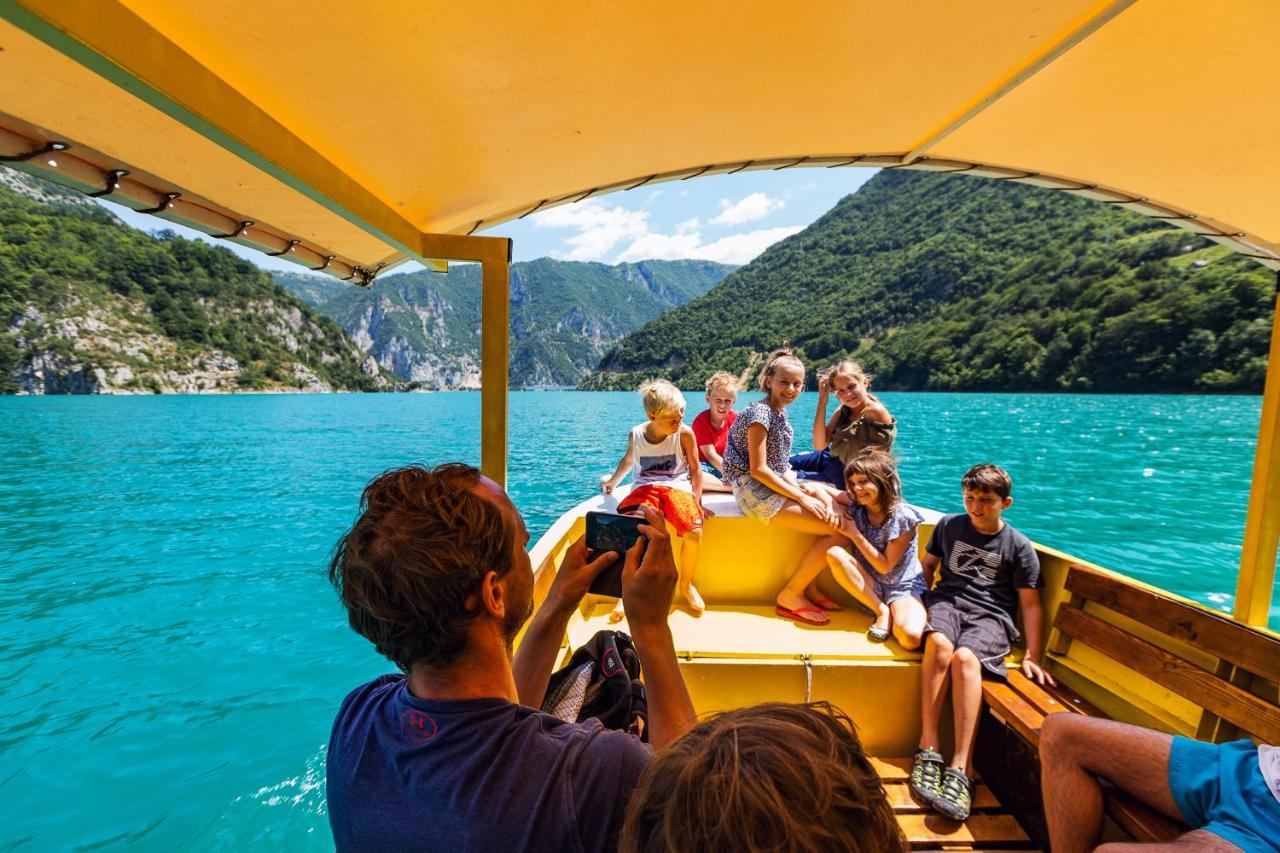 Outdoor Resort Tarasport Φότσα Εξωτερικό φωτογραφία