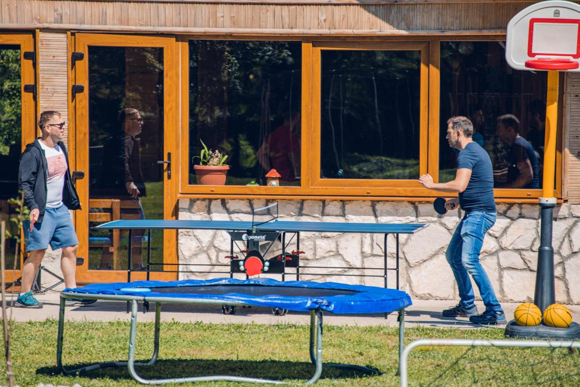 Outdoor Resort Tarasport Φότσα Εξωτερικό φωτογραφία