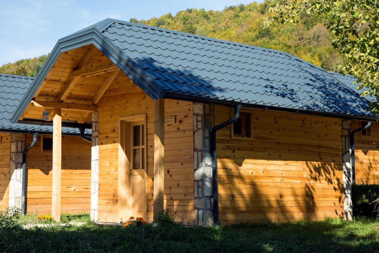 Outdoor Resort Tarasport Φότσα Εξωτερικό φωτογραφία